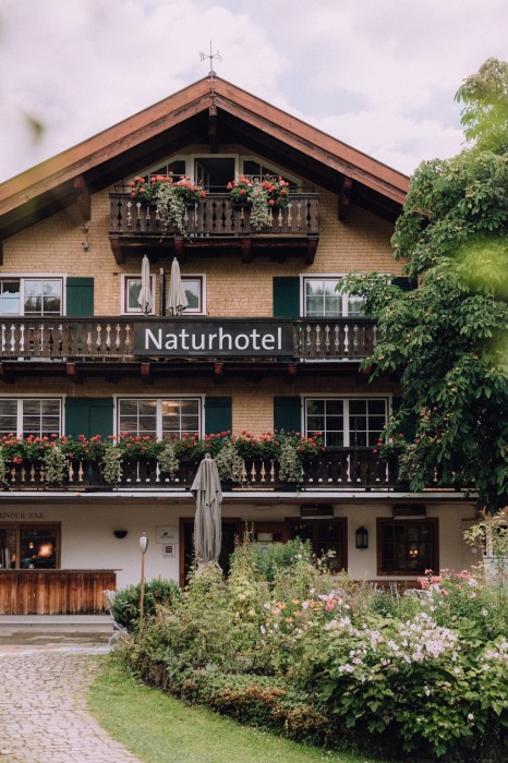 Das Naturhotel Chesa Valisa Bio Hotel Kleinwaslertal Fassade Stammhaus (2)
